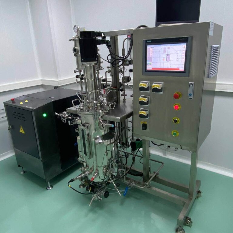 30 liters bioreactor for pharmaceuticals